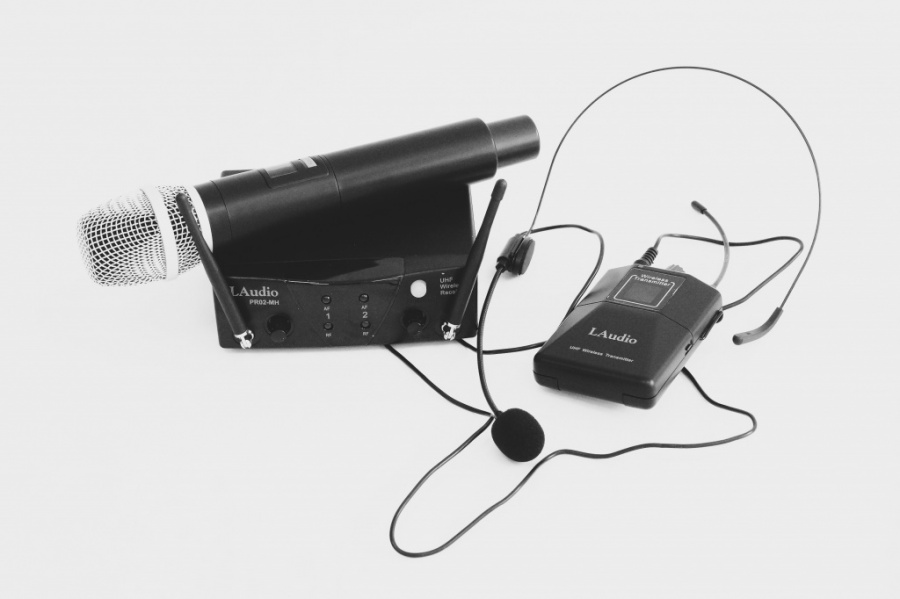 PRO2-MH Двухканальная радиосистема с ручным передатчиком и головным микрофоном, LAudio