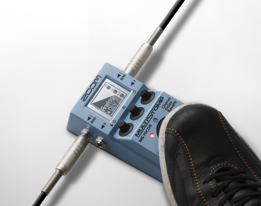 Zoom MS-70CDR компактная мульти педаль эффектов для электрогитары/Хорус/Дилей/Ревер/Без БП